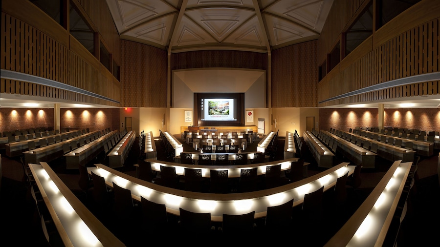 The University of Georgia Center for Continuing Education & Hotel