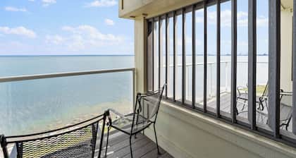 Beacon Pointe on Lake Superior