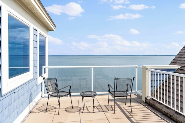 Penthouse, 3 Bedrooms, Lake View (2-floors with staircase) | Lake view