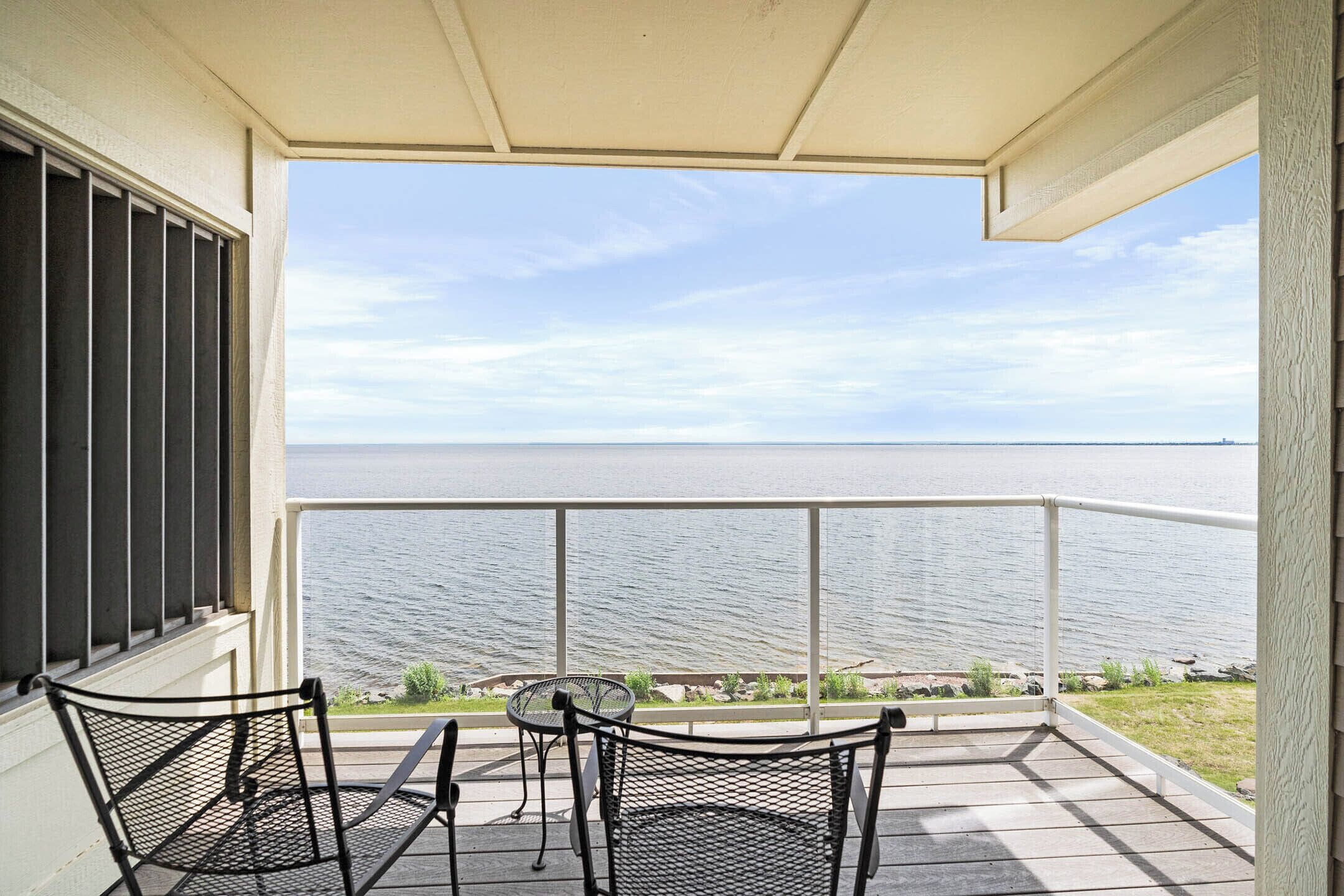 suite, 1 bedroom, lake view | balcony view