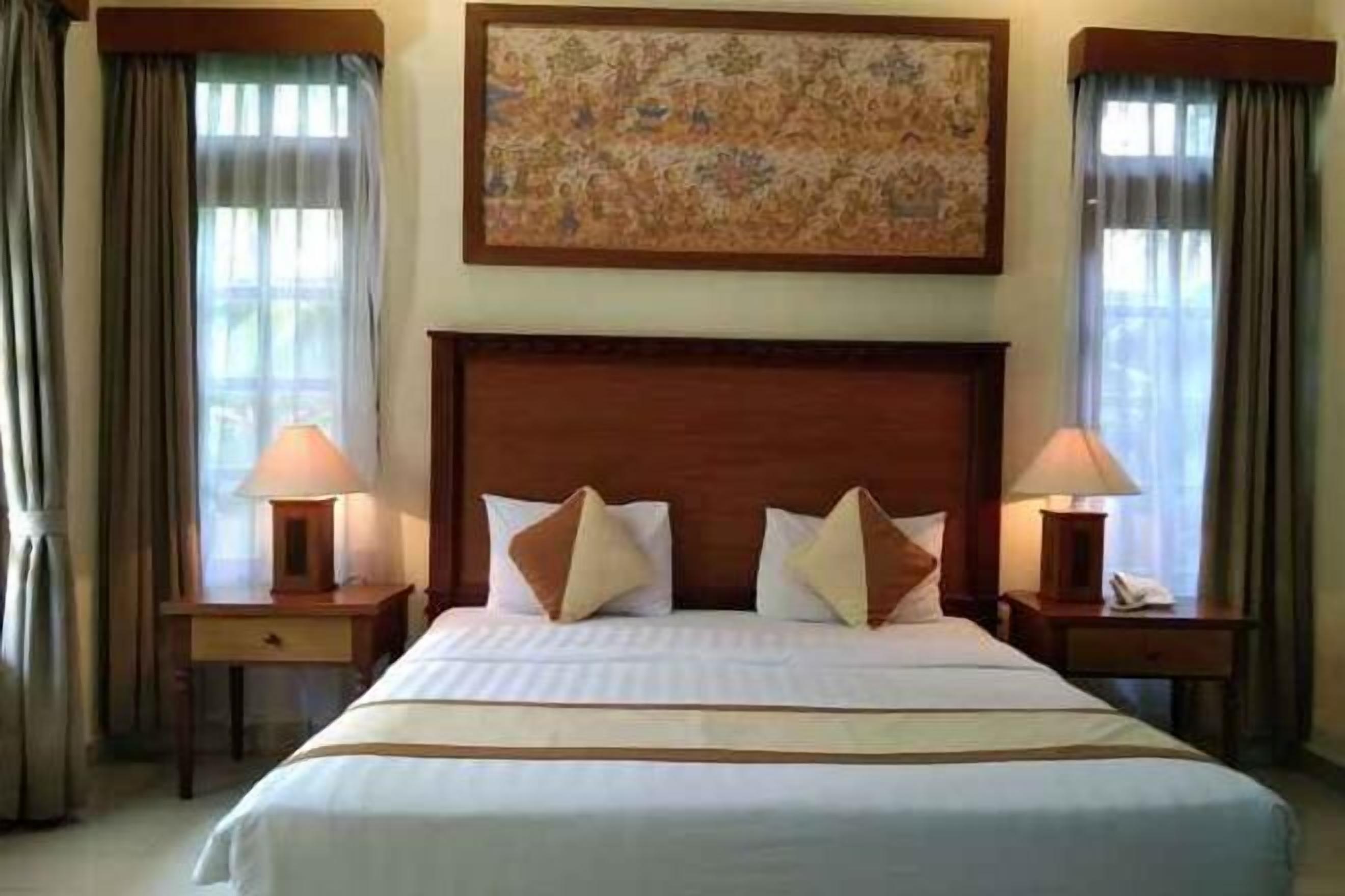 1 soverom, minibar, safe på rommet og skrivebord