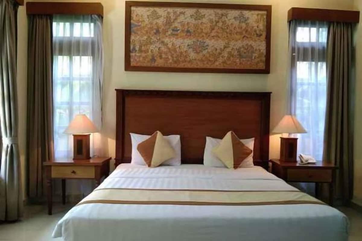 1 chambre, minibar, coffres-forts dans les chambres, bureau