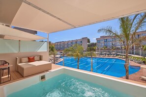 Minibar, una cassaforte in camera, una scrivania, Wi-Fi gratuito