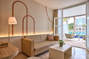 Minibar, safe på rommet, skrivebord og wi-fi (inkludert)