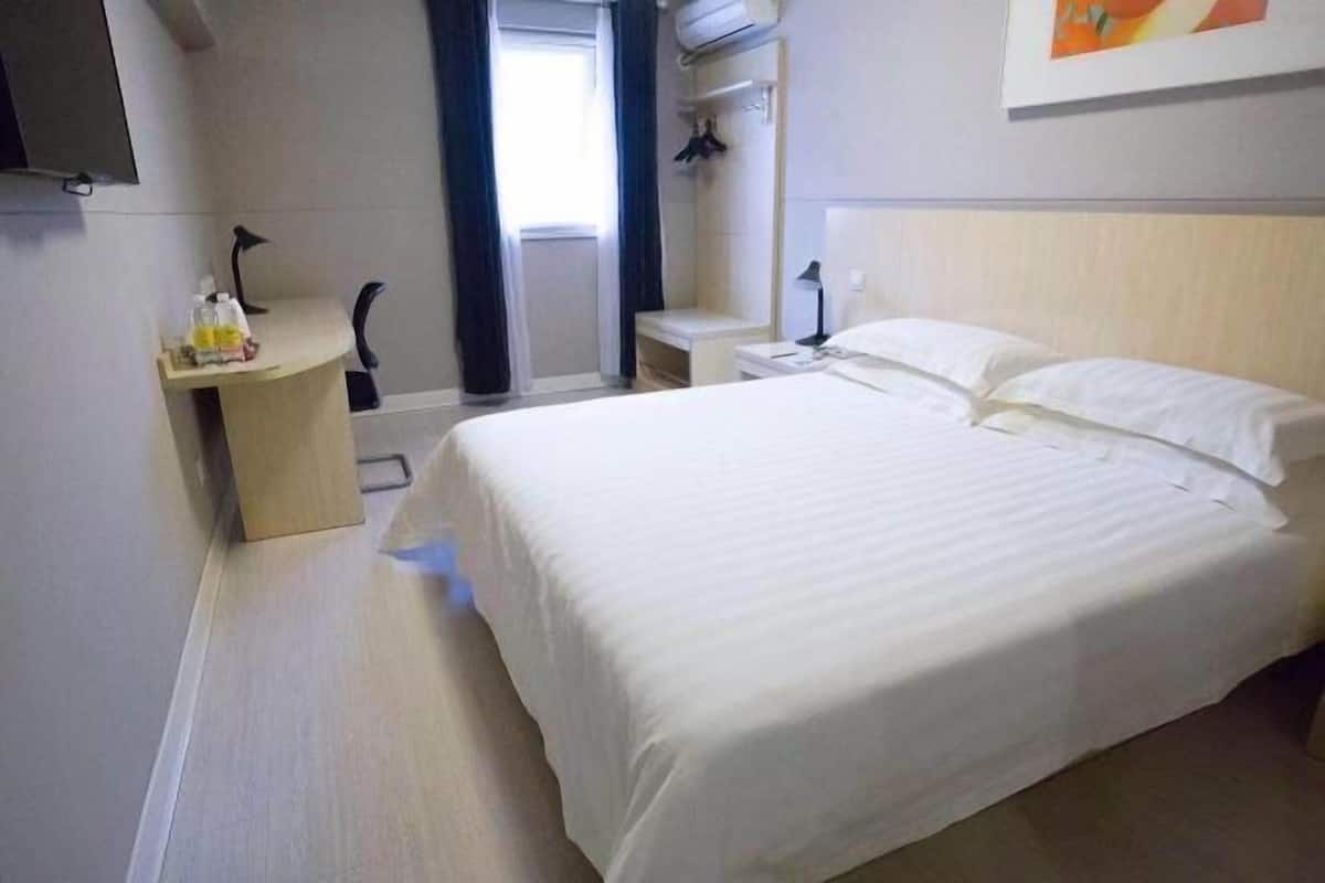 In-room safe, desk, blackout drapes, iron/ironing board (on request)