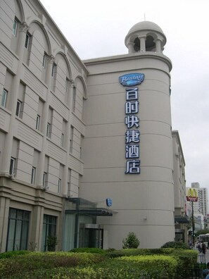 Ngoại thất