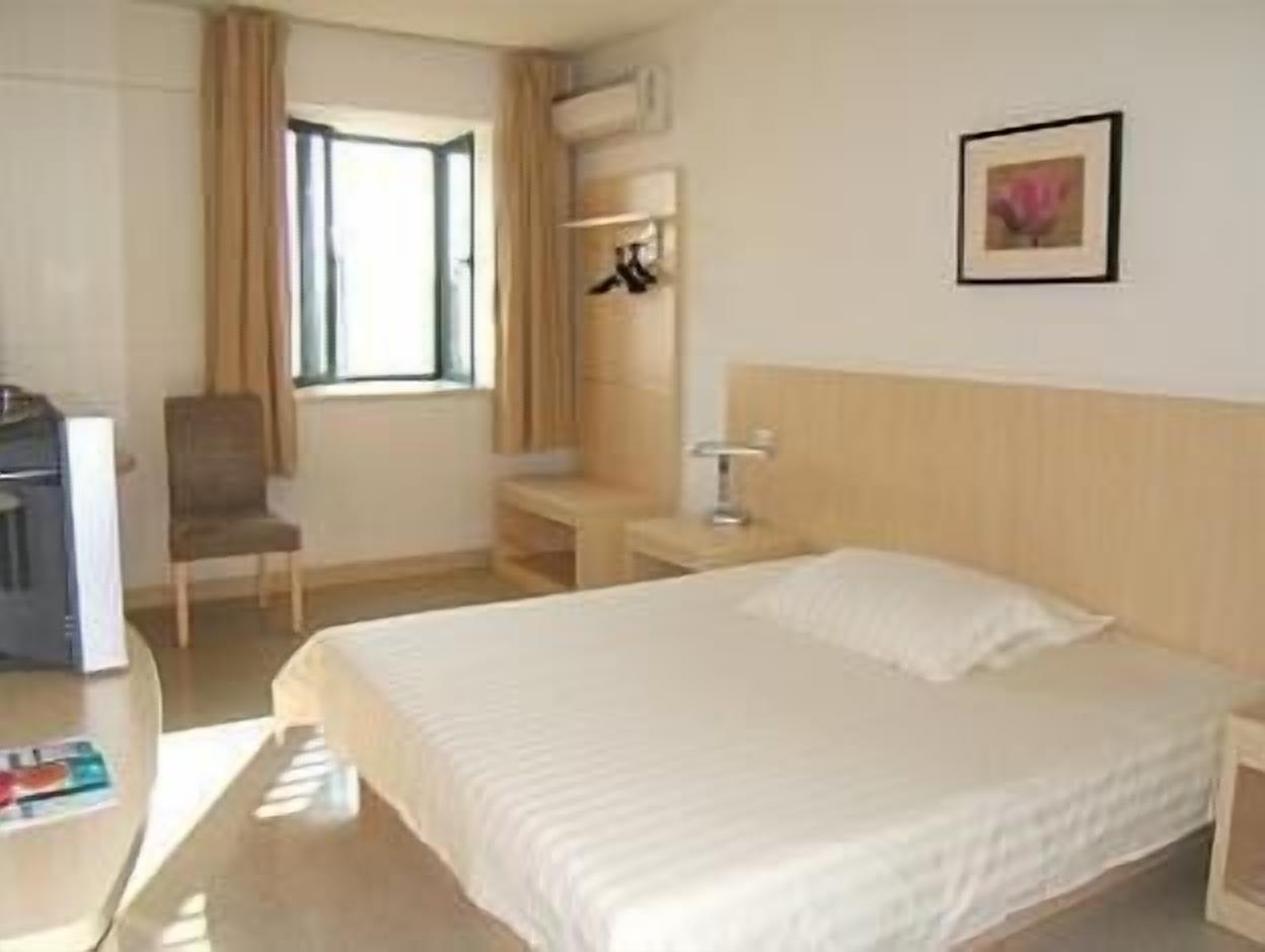 In-room safe, desk, blackout drapes, iron/ironing board