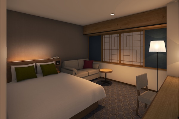 In-room safe, desk, free WiFi