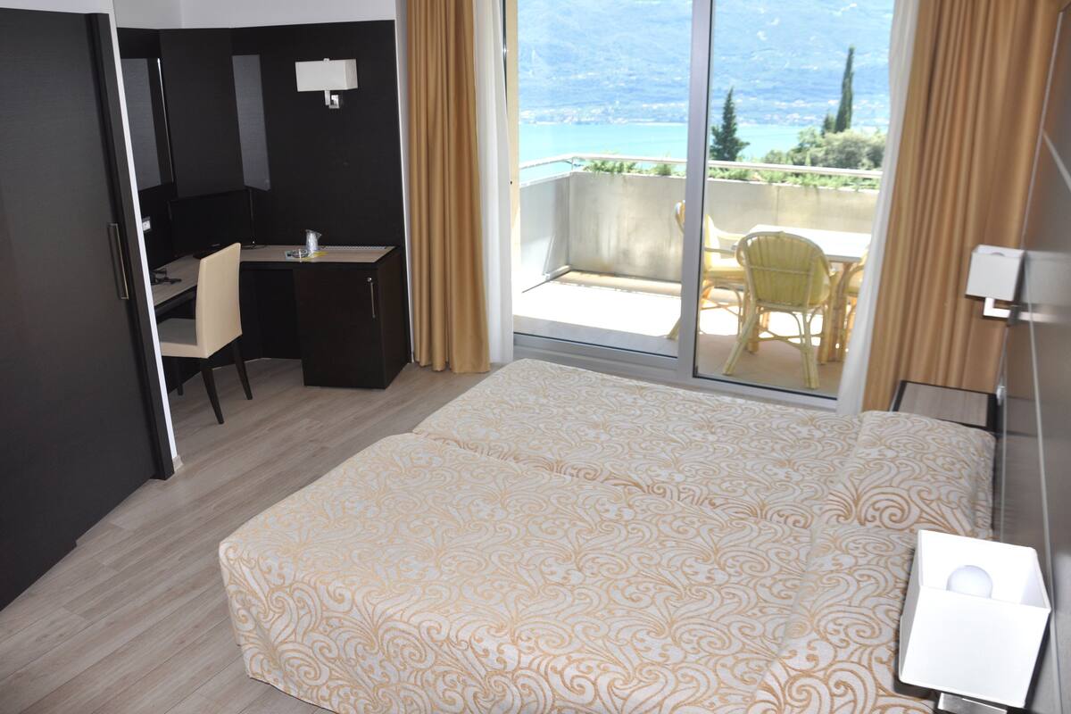 In-room safe, desk, blackout curtains, cots/infant beds
