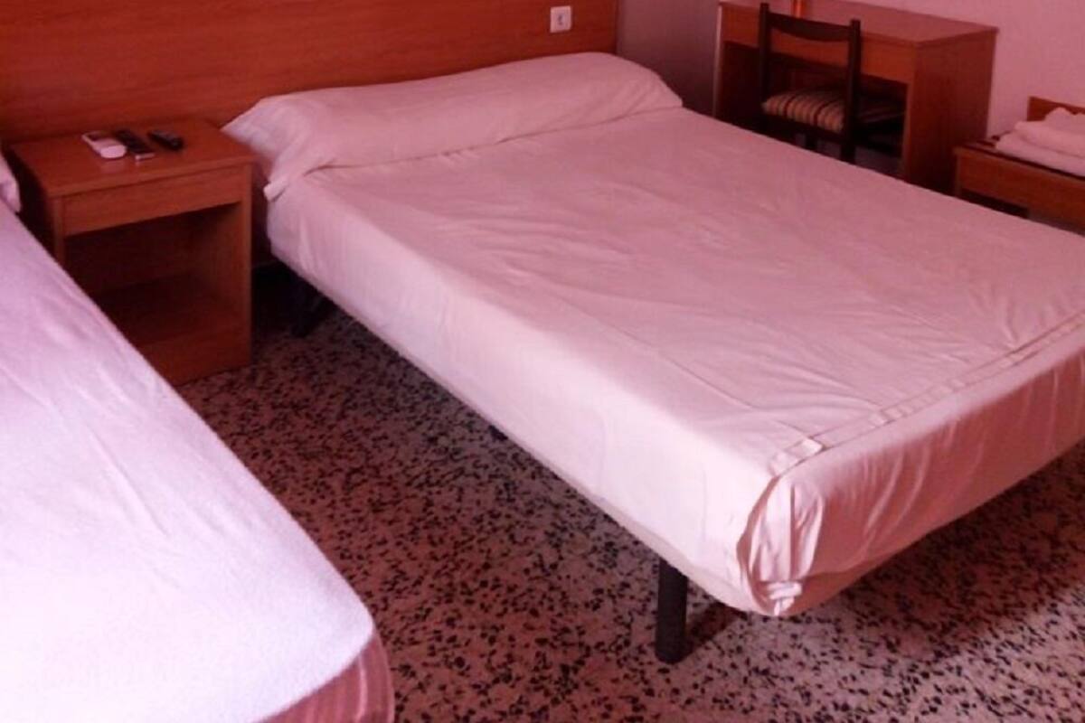 Double Room | واي فاي مجانًا وملاءات أسرّة