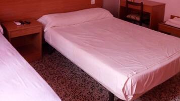 Double Room | Free WiFi, bed sheets
