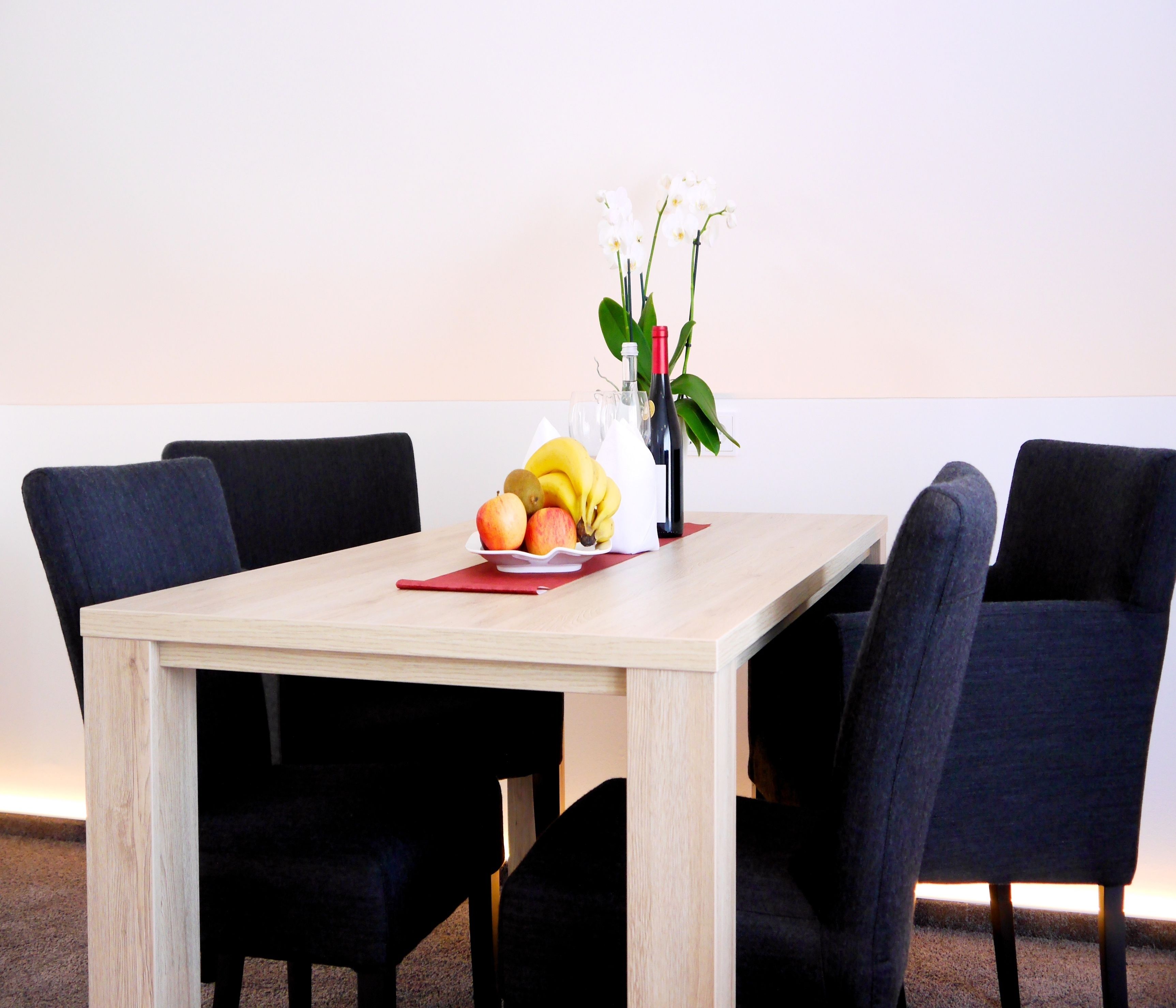 grand studio | in-room dining