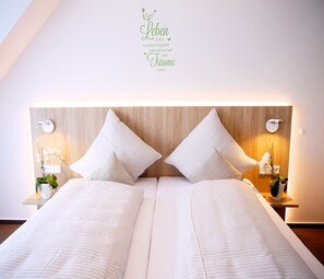 Hypo-allergenic bedding, in-room safe, desk, laptop workspace