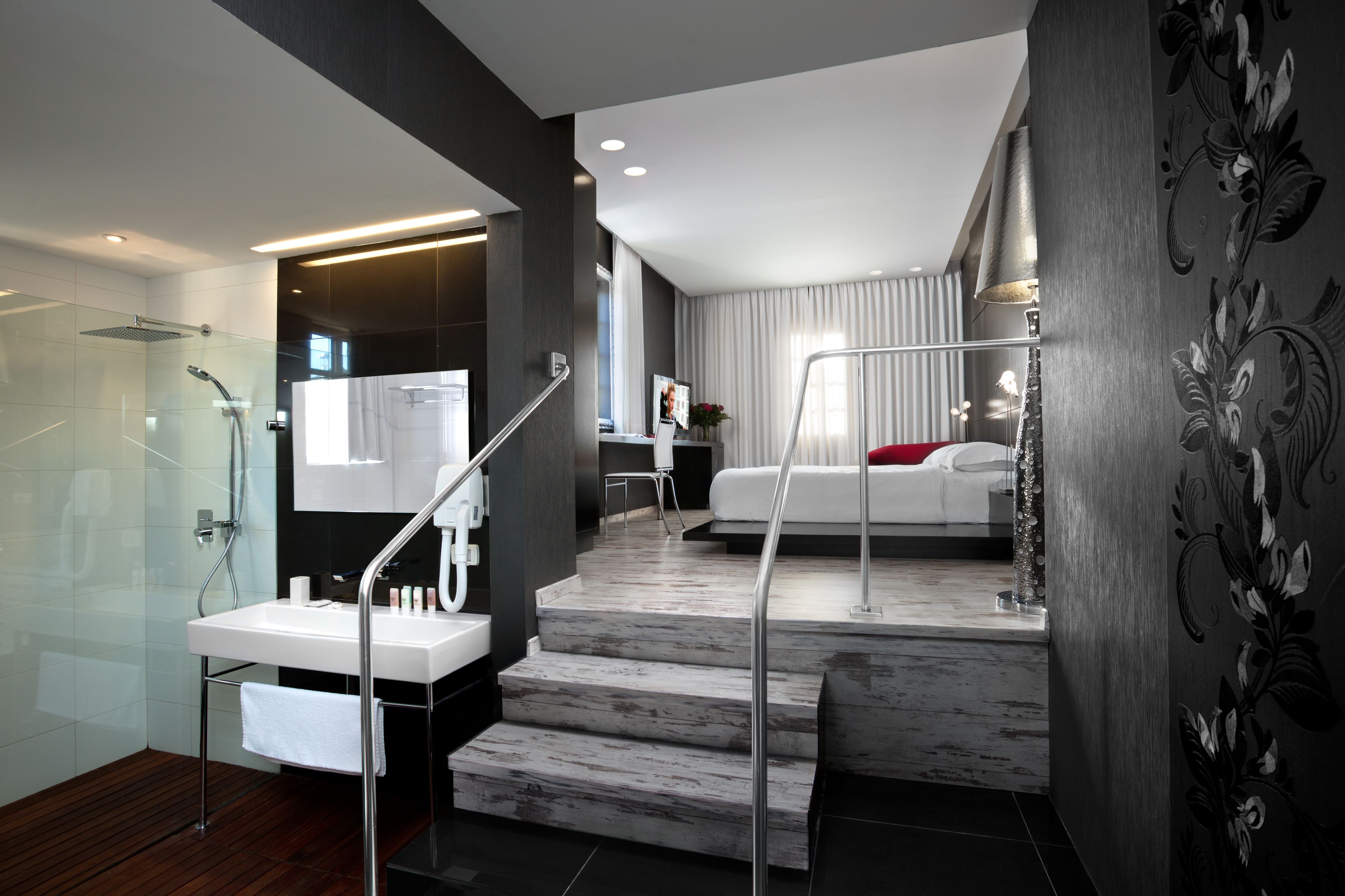 Superior Room | Premium bedding, minibar, in-room safe, individually furnished