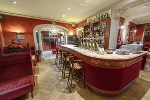 Bar (en la propiedad)