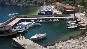 Lake - Pansion Tramontana (Cres)