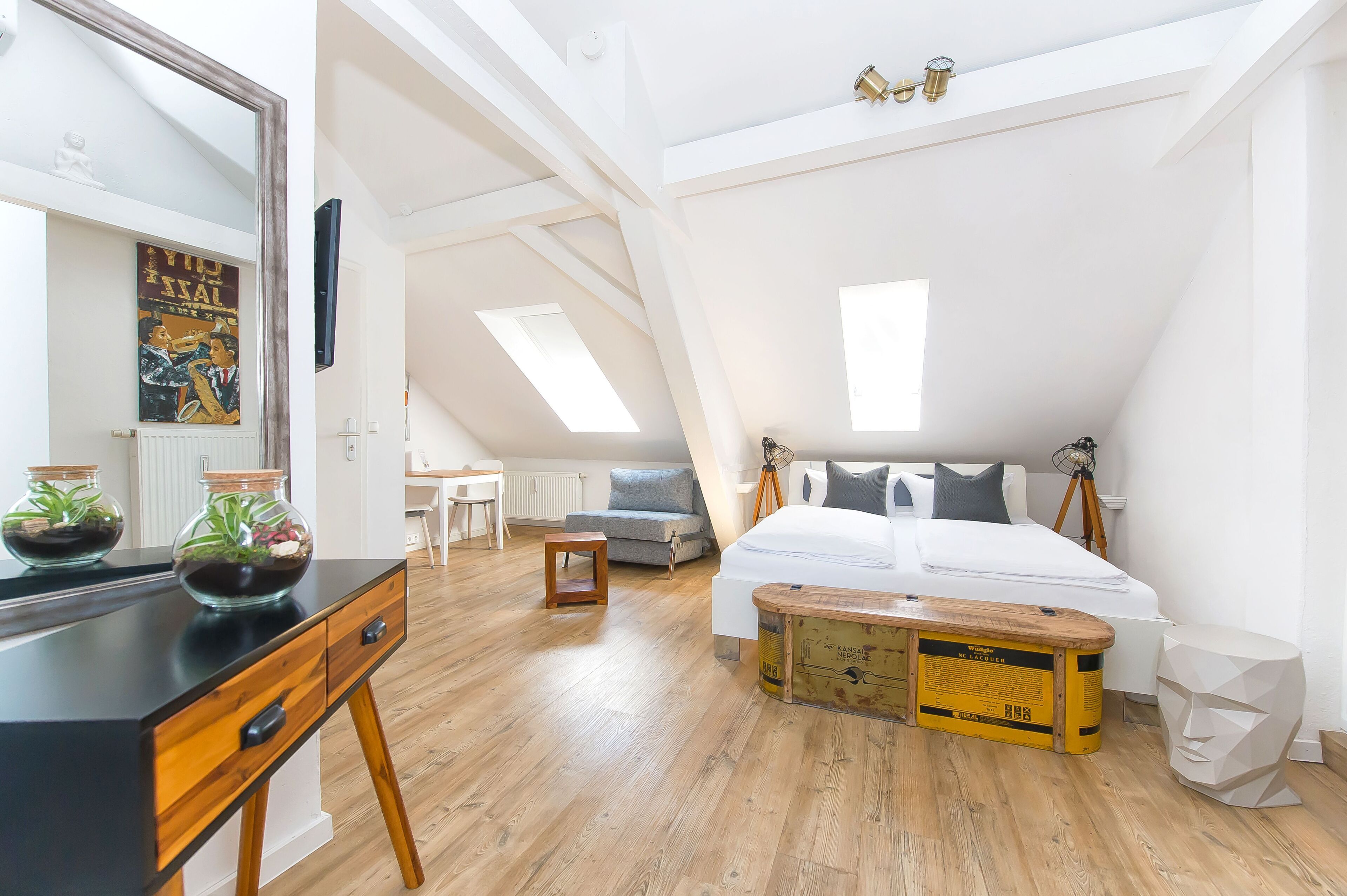 comfort double room | living area | flat-screen tv