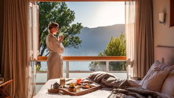 Minibar, in-room safe, individually furnished, soundproofing