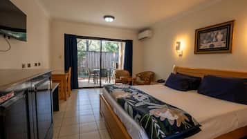 Kjøleskap, mikrobølgeovn, kaffetrakter/tekoker og vannkoker