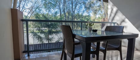Basic Room, Non Smoking, Kitchenette | Balcony