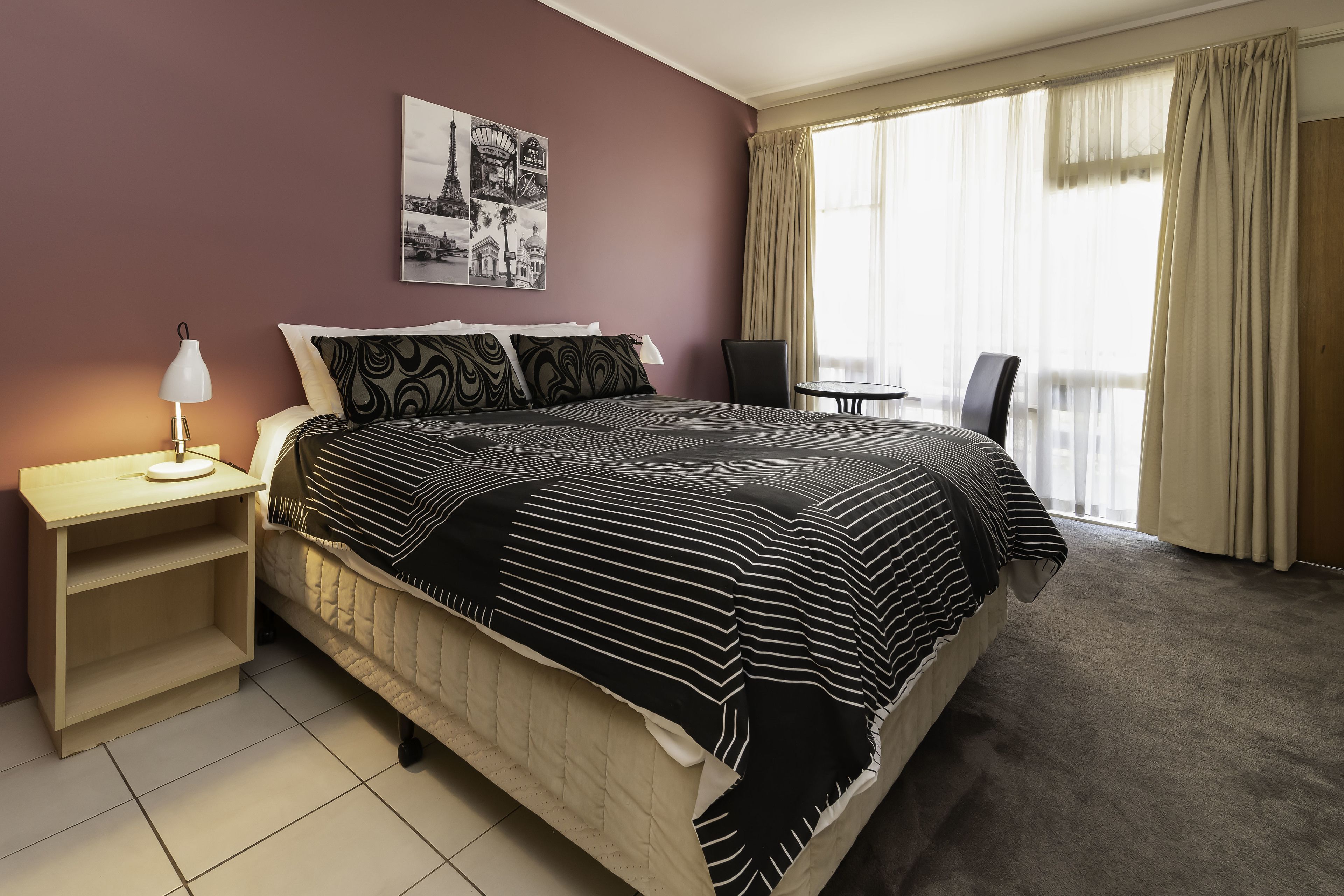 Double Room | 1 bedroom, desk, iron/ironing board, cots/infant beds