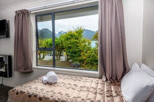 开间, 厨房, 山景 | 熨斗/熨衣板、免费 WiFi、床单