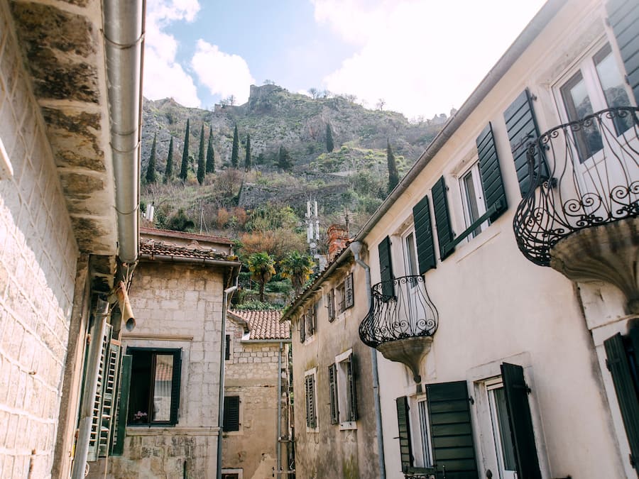 Appartement Luxe, 2 chambres, balcon | Vue sur la rue