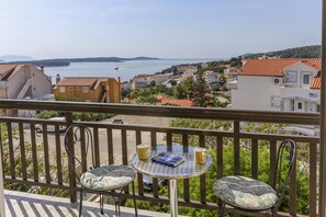 Balcony view - Apartmani Ivanovic (Hvar)