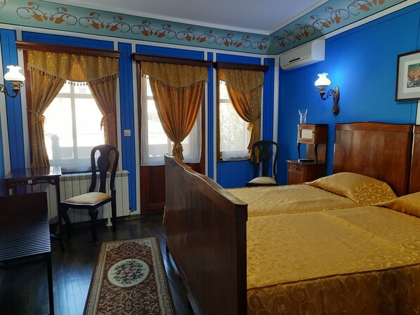 Dobbelt- eller tomannsrom | Wi-fi (inkludert) og sengetøy