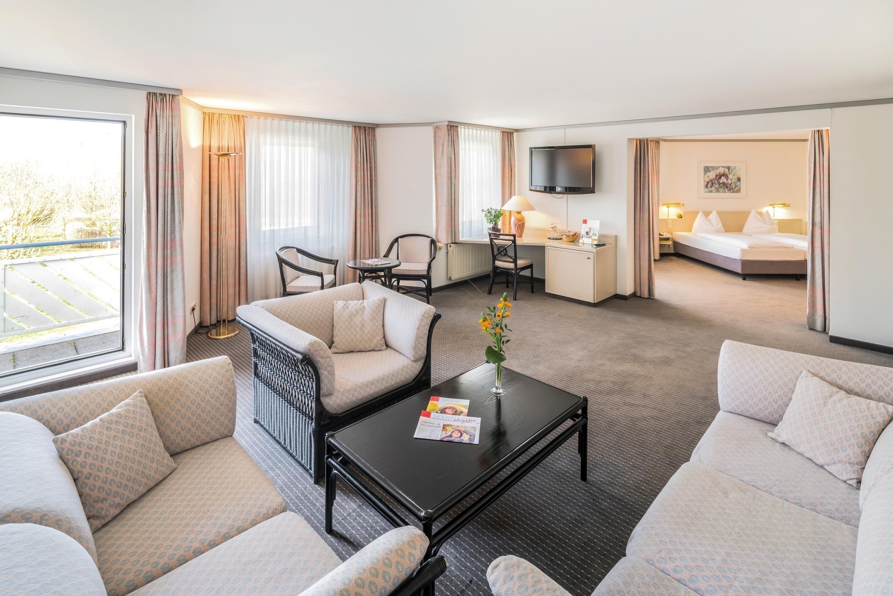 Premium bedding, in-room safe, individually furnished, desk