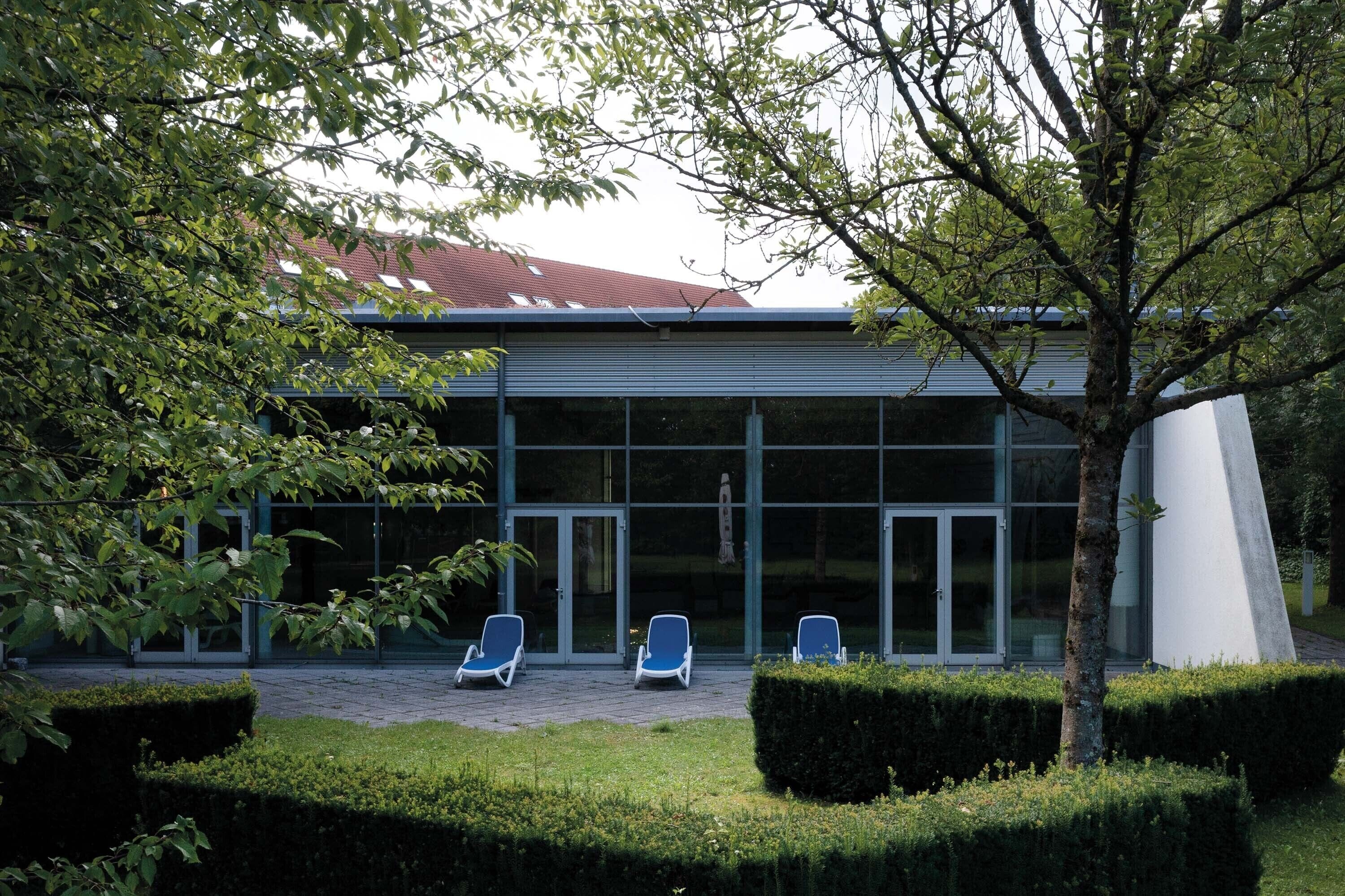 sauna, hot stone massages, sports massages, massages