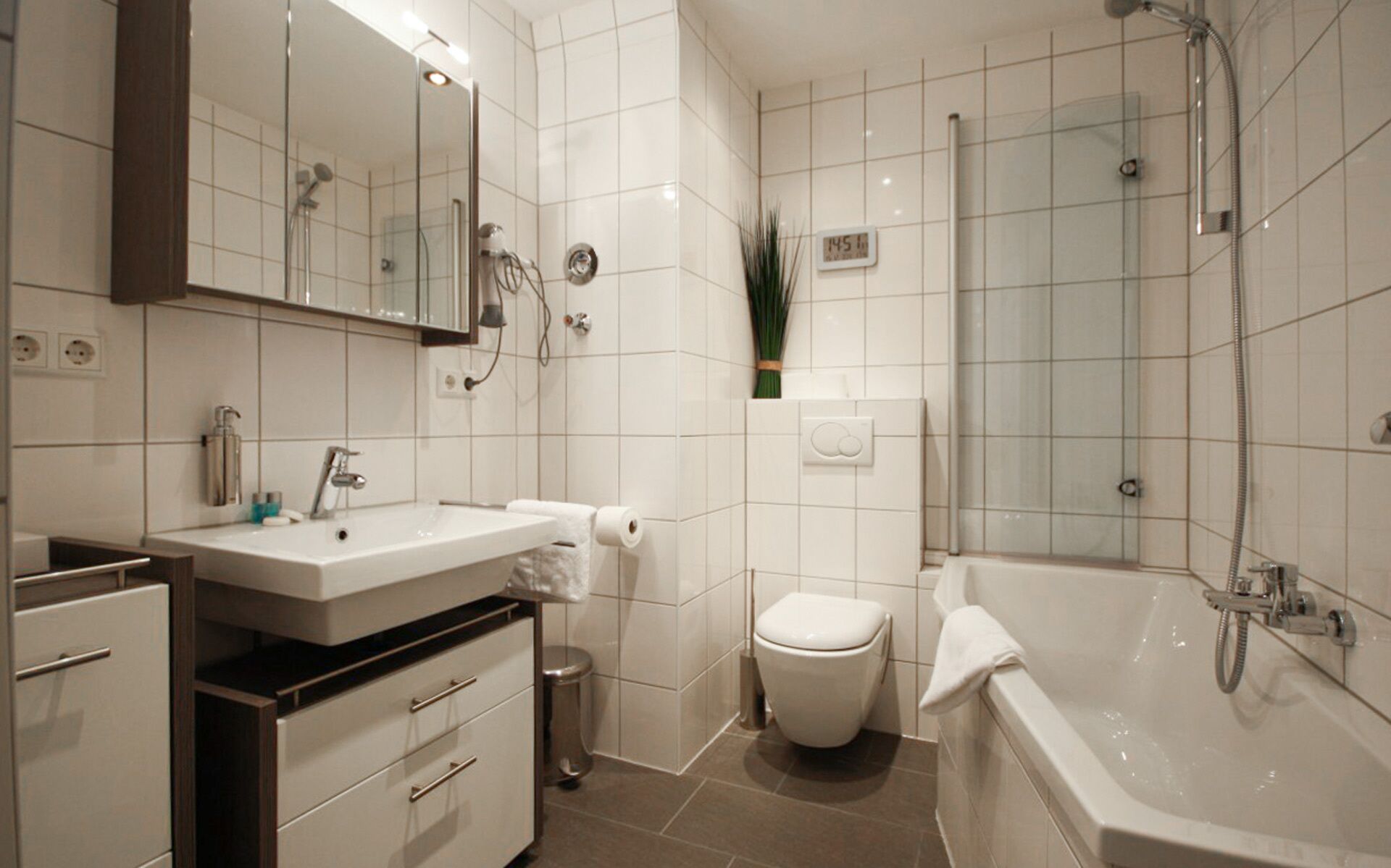 desk, soundproofing, iron/ironing board, cots/infant beds