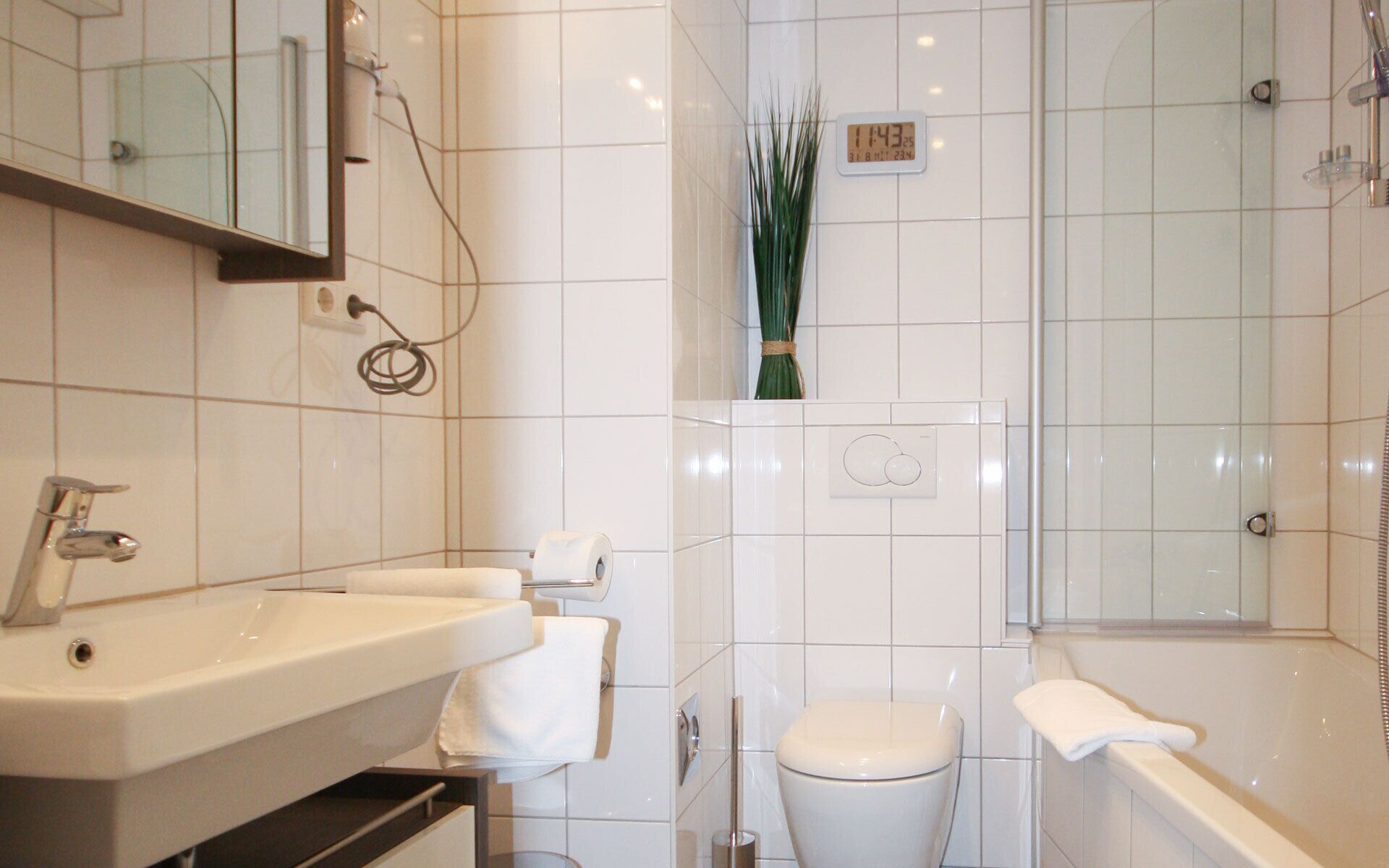 desk, soundproofing, iron/ironing board, cots/infant beds