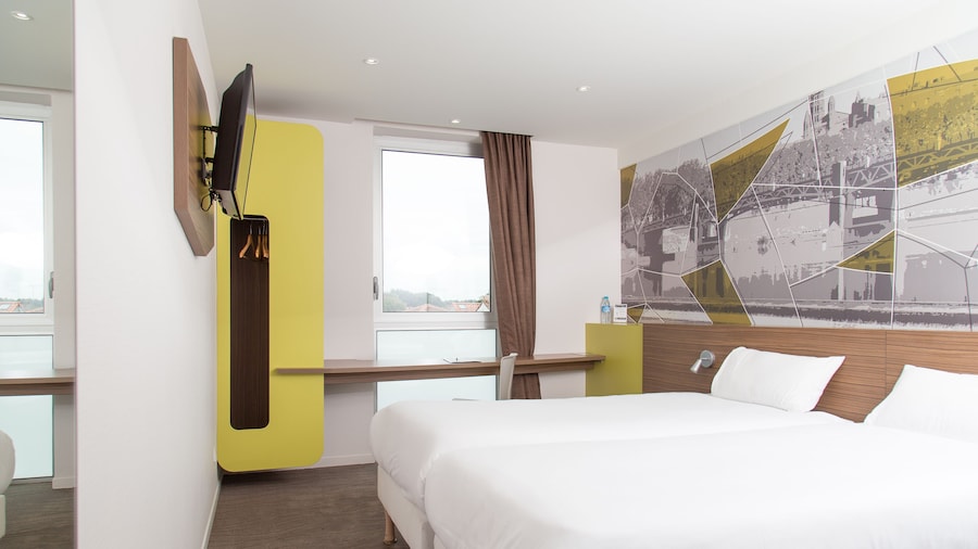 Brit Hotel Toulouse Colomiers - L'Esplanade