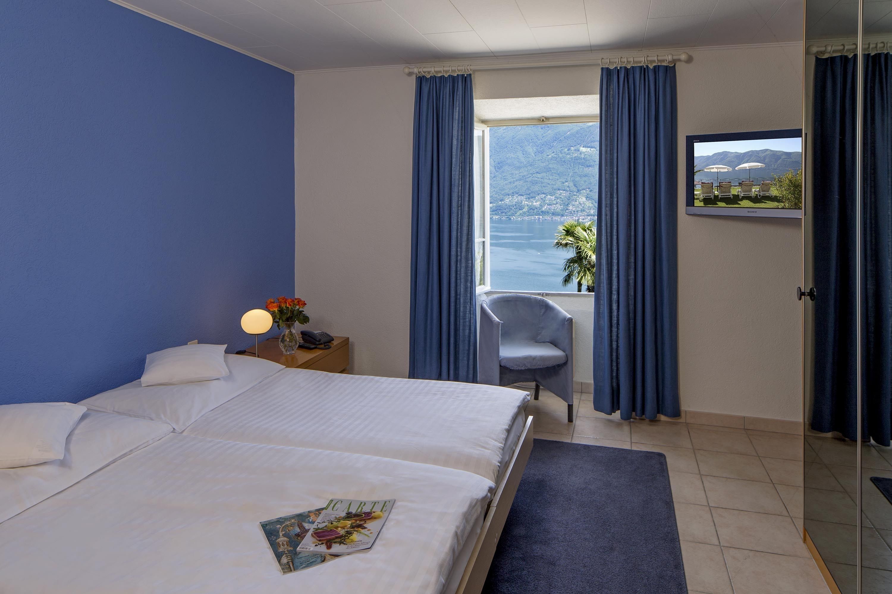 comfort double room, lake view | down duvets, in-room safe, free wifi