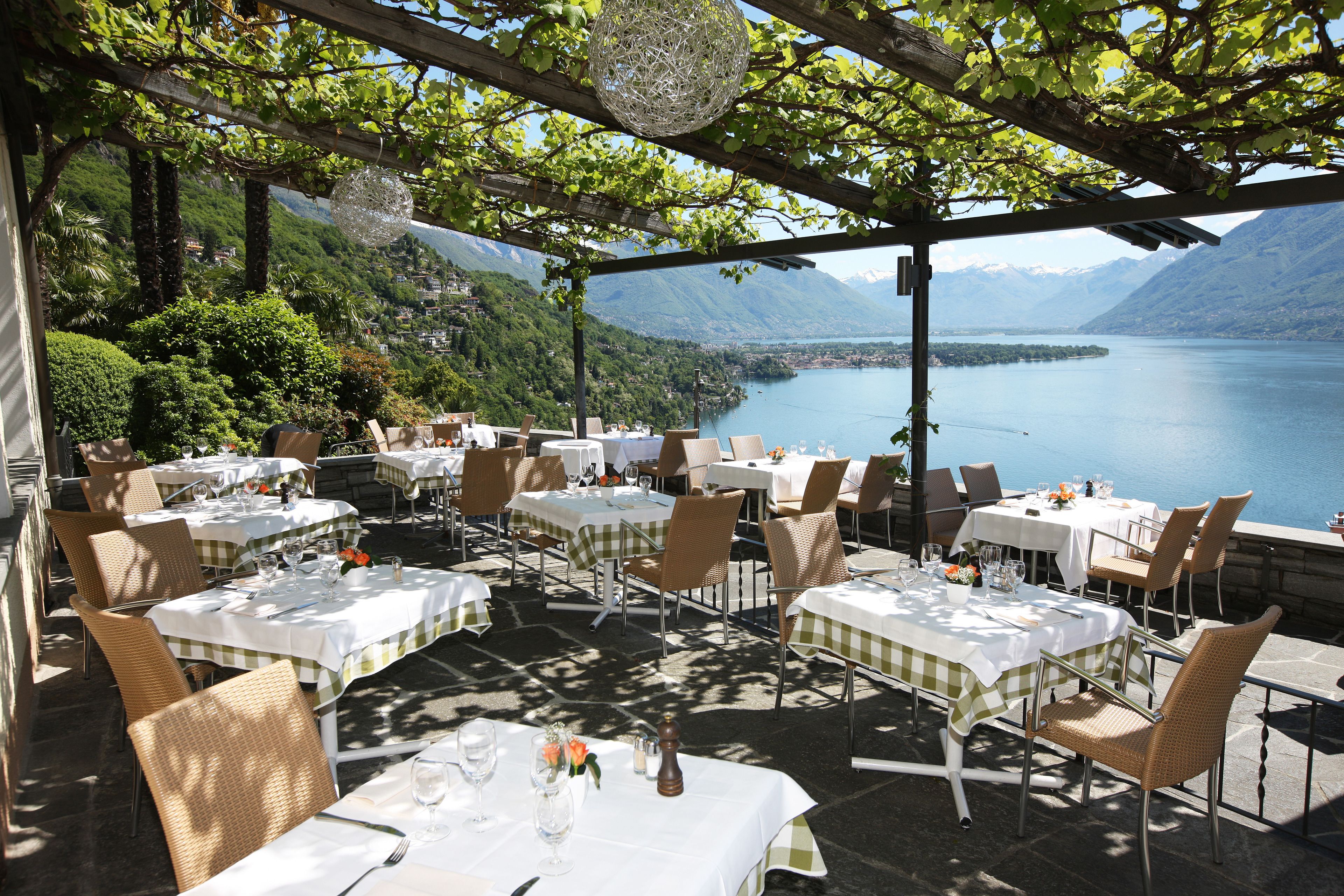 breakfast, lunch, dinner served; italian cuisine, pool views