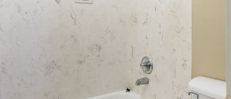 Free toiletries, towels, soap, toilet paper