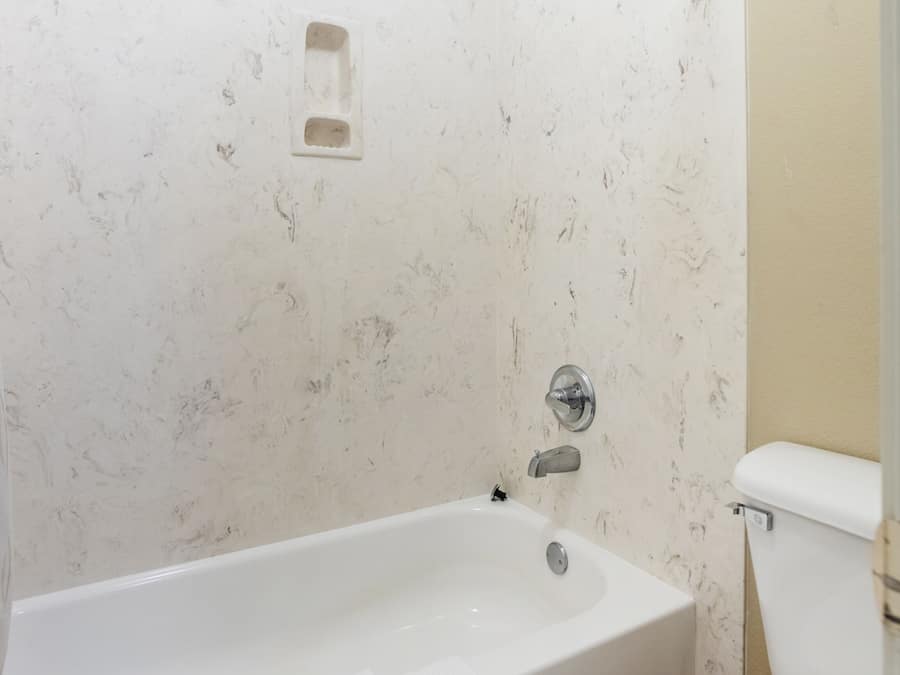 Kostenlose Toilettenartikel, Handtücher, Seife, Toilettenpapier