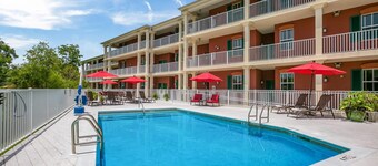 Water Street Hotel & Marina, an Ascend Collection Hotel