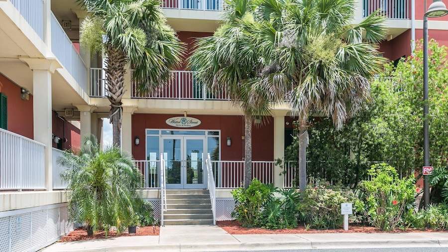 Water Street Hotel & Marina, an Ascend Collection Hotel