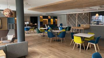 Breakfast and dinner served, Mediterranean cuisine