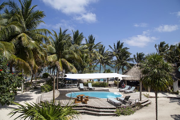 2 outdoor pools, sun loungers - Caribbean Villas Hotel (San Pedro)