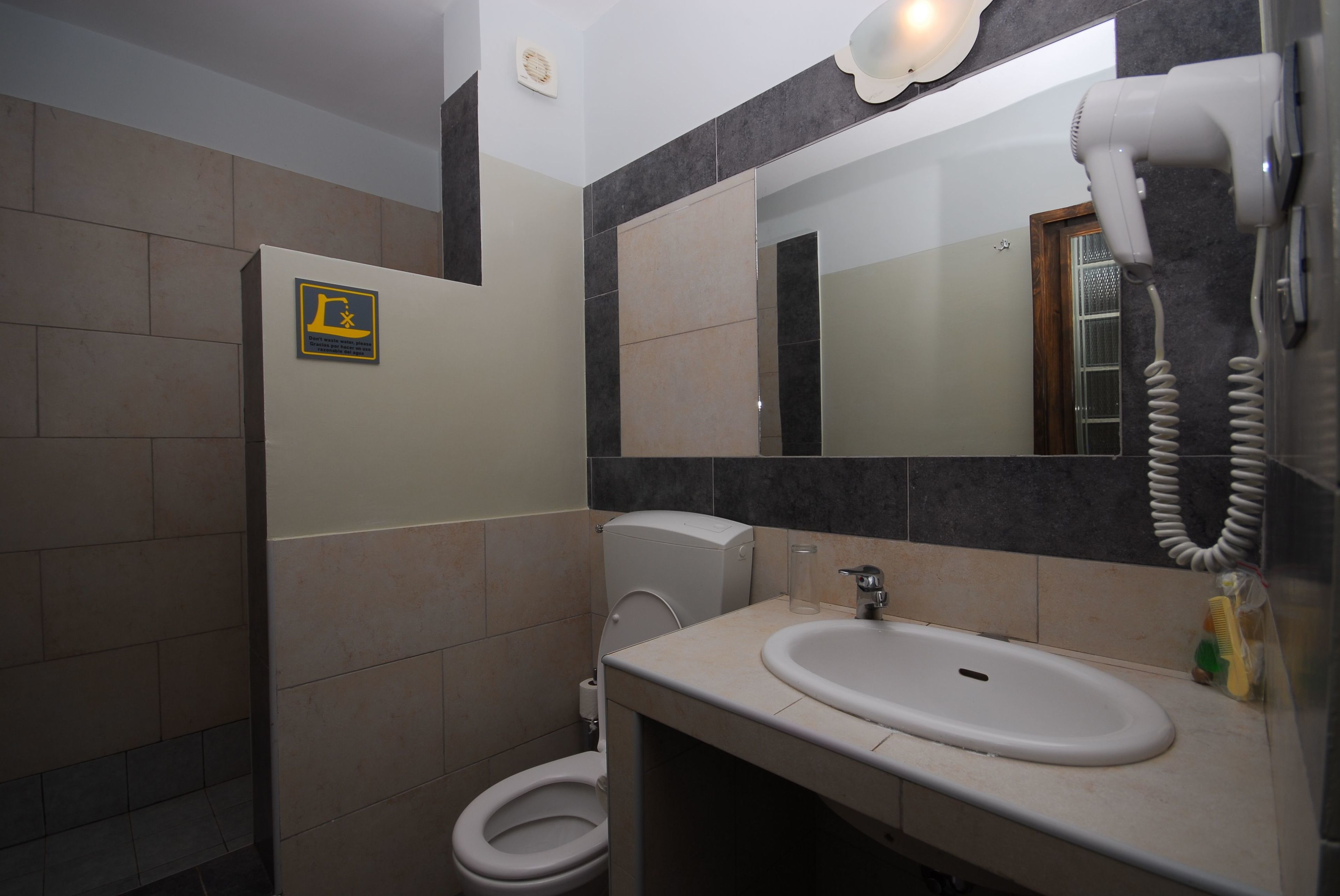 Foto - Pensao Porta do Vento