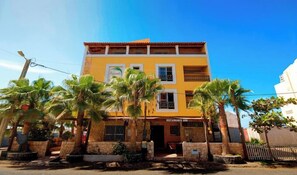 Majoituspaikan julkisivu