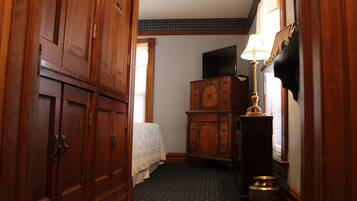 Habitación, 1 cama Queen size, para no fumadores | Decoración personalizada y muebles diferentes