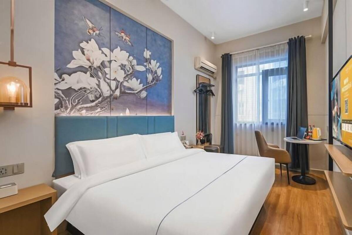 In-room safe, desk, blackout drapes, iron/ironing board (on request)