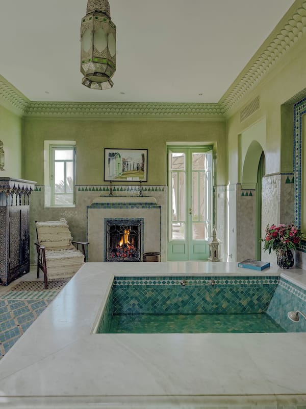 La Villa Sirayane | Bathroom | Free toiletries, hair dryer, bathrobes, slippers