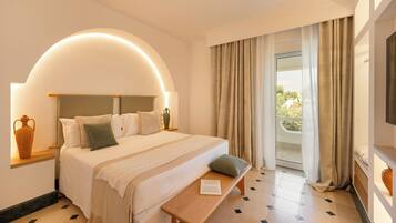 Signature Suite | Minibar, free WiFi, bed sheets