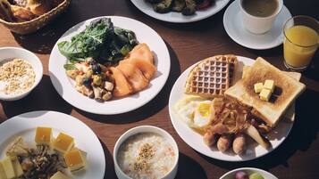 Daily buffet breakfast (KRW 34000 per person)