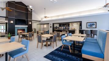 Petit déjeuner buffet compris tous les jours